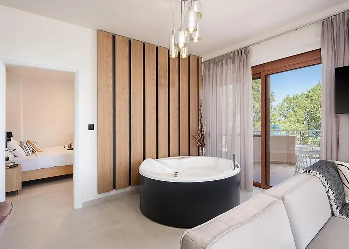 Elia Seaside * Hanya